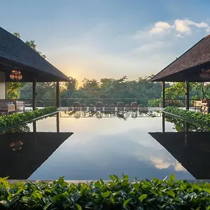 5* Курортный комплекс Komaneka At Bisma